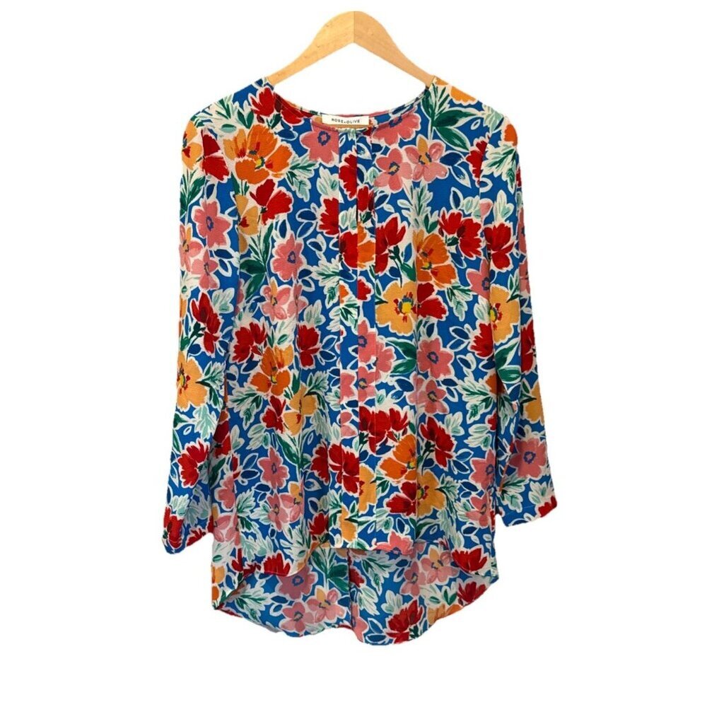 Rose & Olive Blouse VNeck Lightweight Pullover Top Size M Floral Vacation Tunic